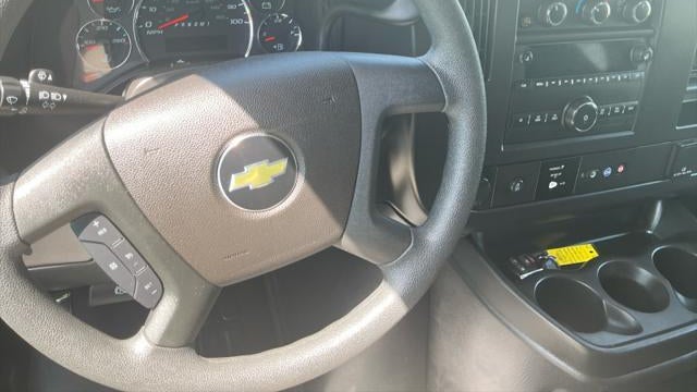 2025 Chevrolet Express LS 3500