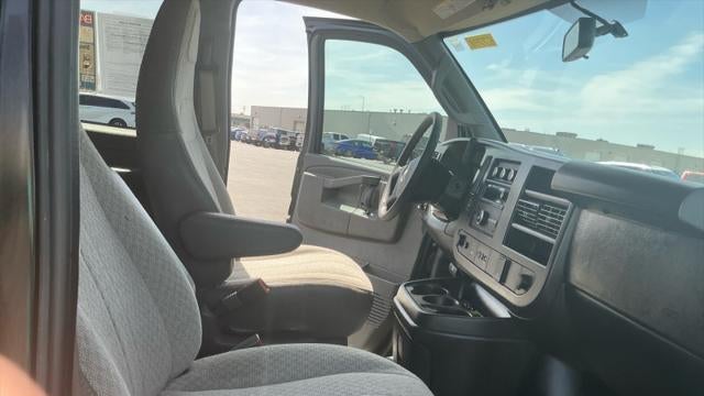 2025 Chevrolet Express LS 3500
