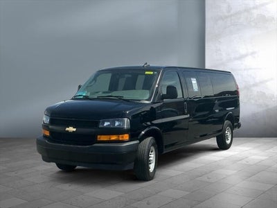 2025 Chevrolet Express LS 3500 3DR Extended Passenger Van