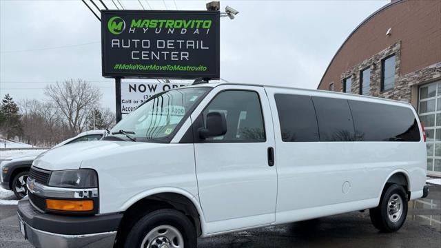 2025 Chevrolet Express LT 3500