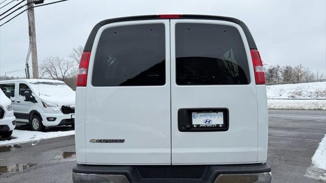 2025 Chevrolet Express LT 3500