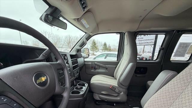2025 Chevrolet Express LT 3500
