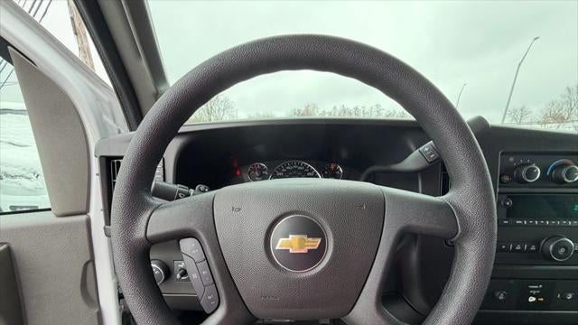 2025 Chevrolet Express LT 3500