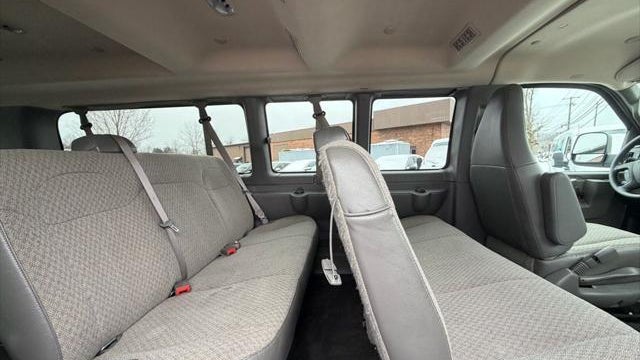 2025 Chevrolet Express LT 3500