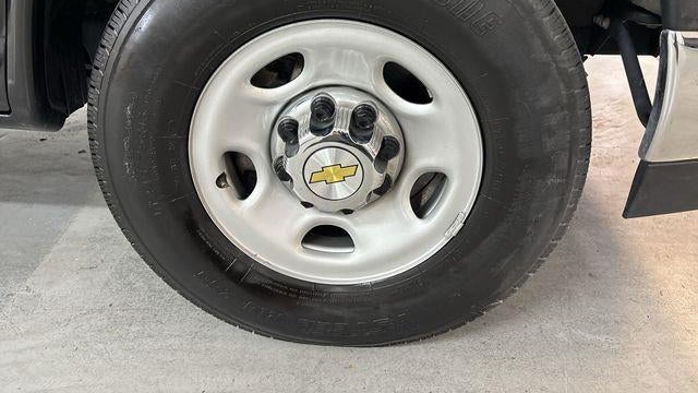 2025 Chevrolet Express LT 3500
