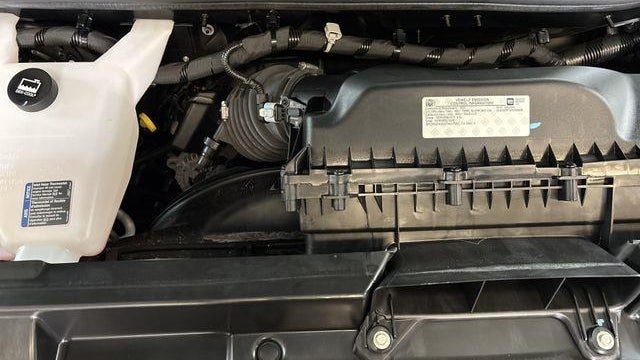 2025 Chevrolet Express LT 3500