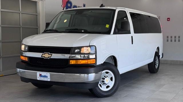 2025 Chevrolet Express LT 3500