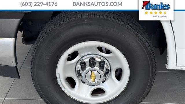 2025 Chevrolet Express LT 3500