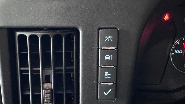 2025 Chevrolet Express LT 3500
