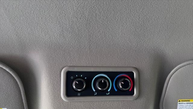 2025 Chevrolet Express LT 3500
