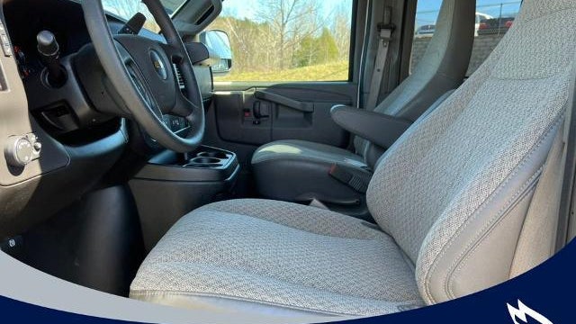 2025 Chevrolet Express LT 3500