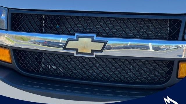 2025 Chevrolet Express LT 3500