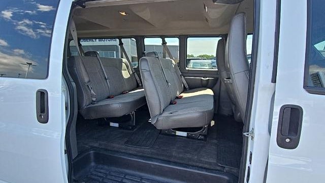 2017 Chevrolet Express LT 3500