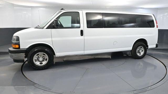 2017 Chevrolet Express LT 3500