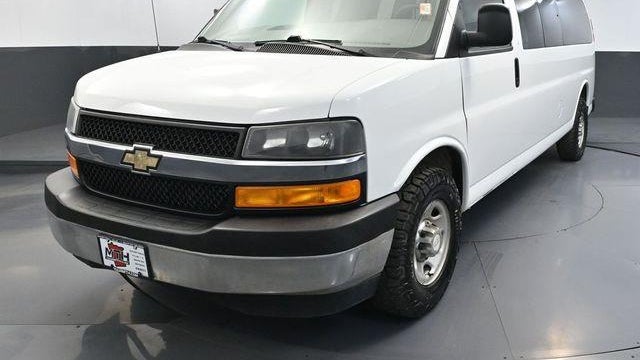 2017 Chevrolet Express LT 3500