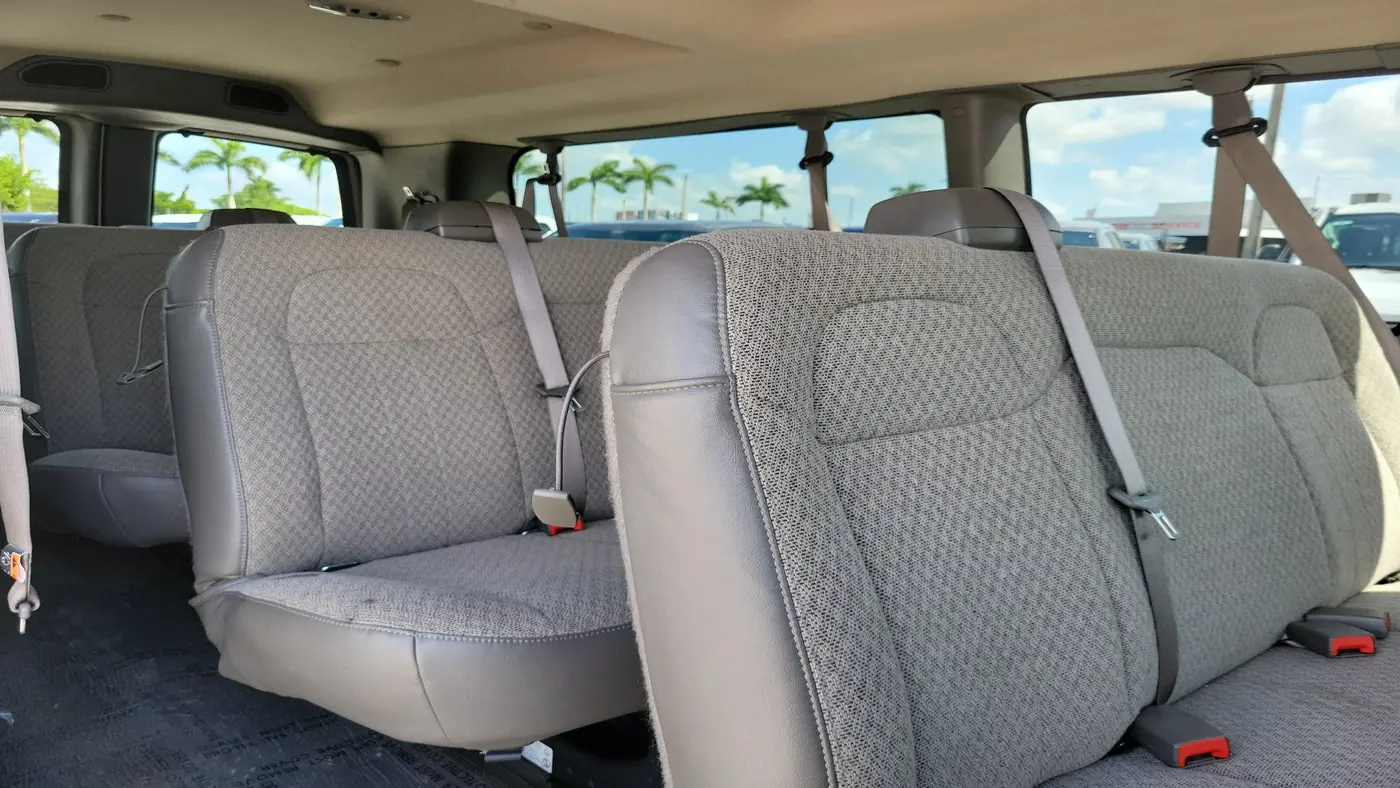 2025 Chevrolet Express LT 3500