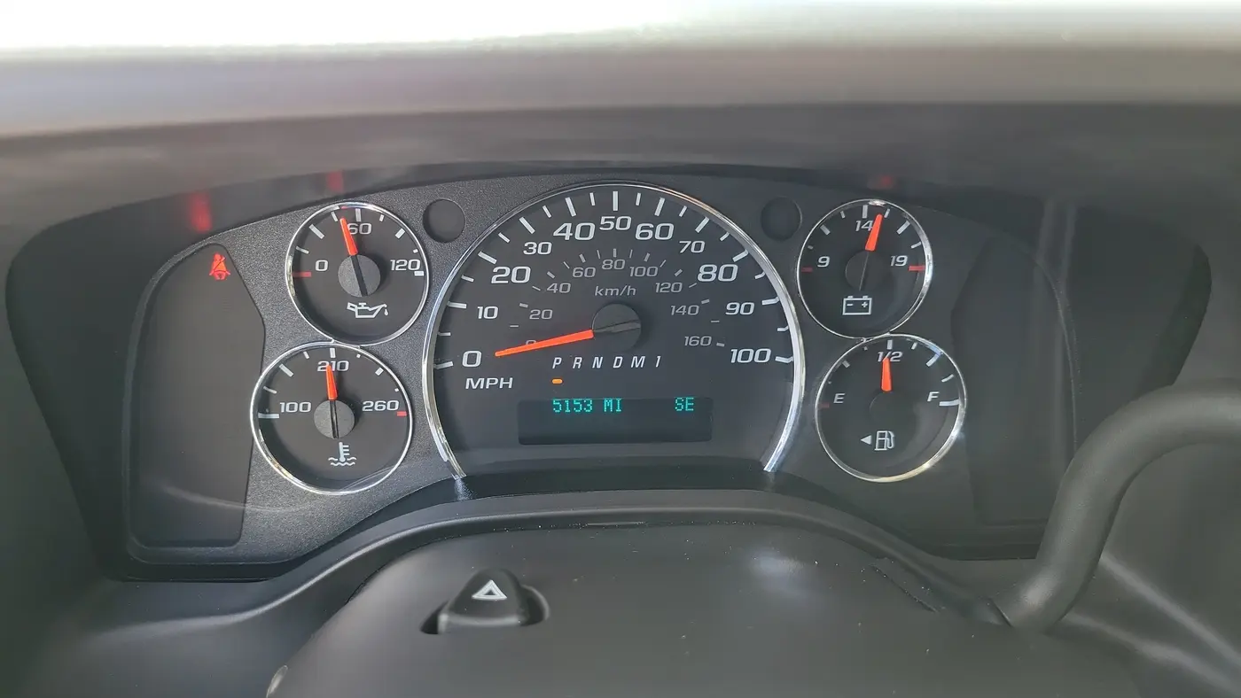 2025 Chevrolet Express LT 3500