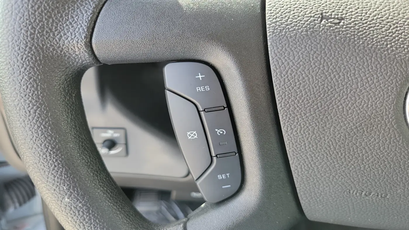 2025 Chevrolet Express LT 3500