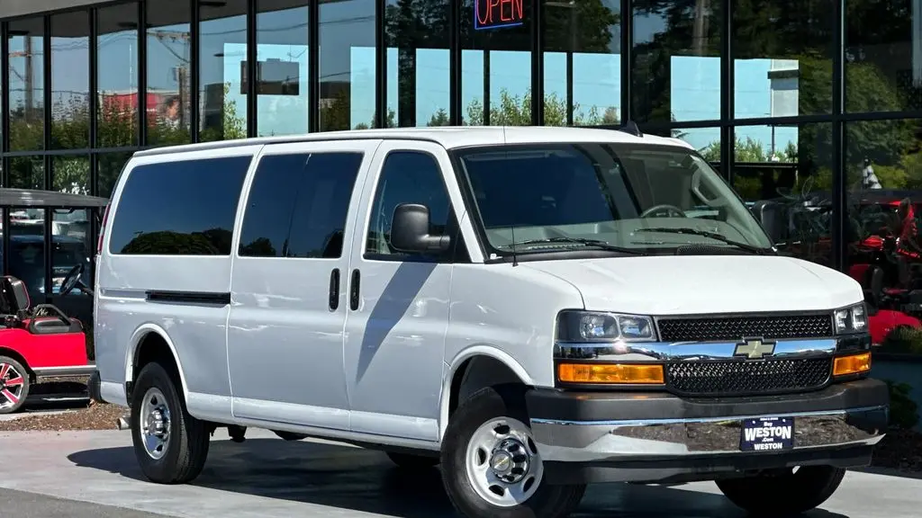 2024 Chevrolet Express LT 3500