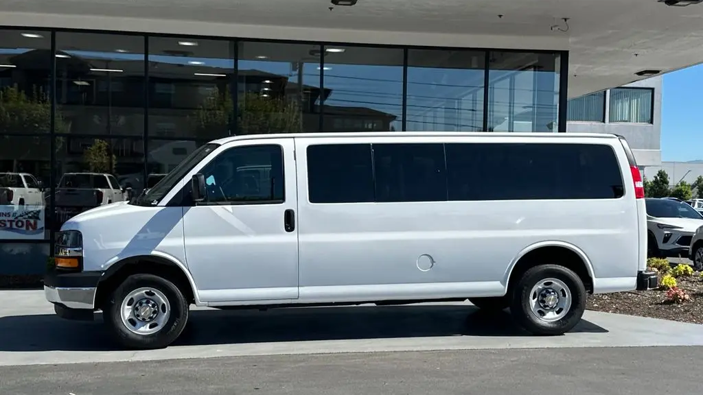 2024 Chevrolet Express LT 3500