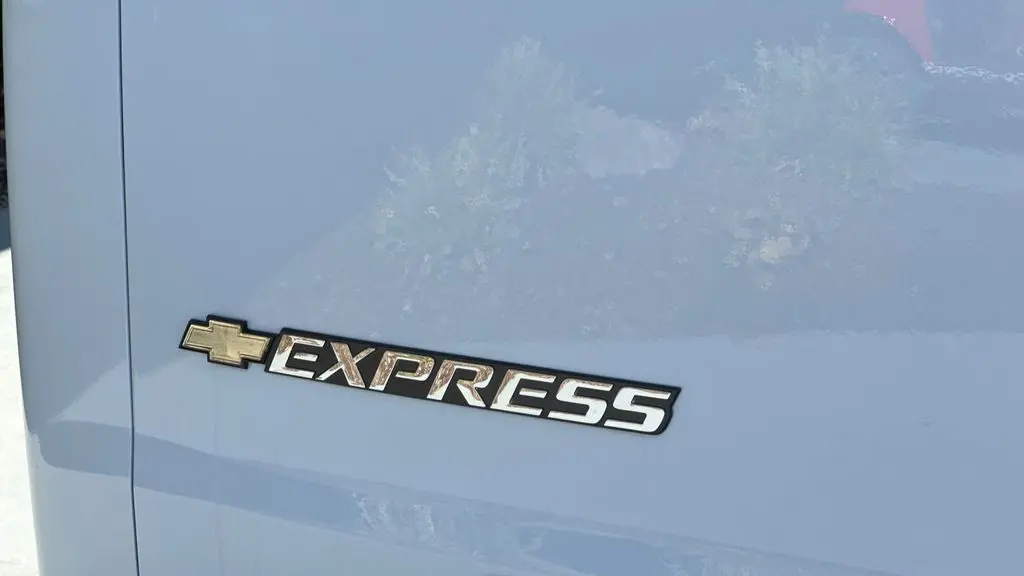 2024 Chevrolet Express LT 3500
