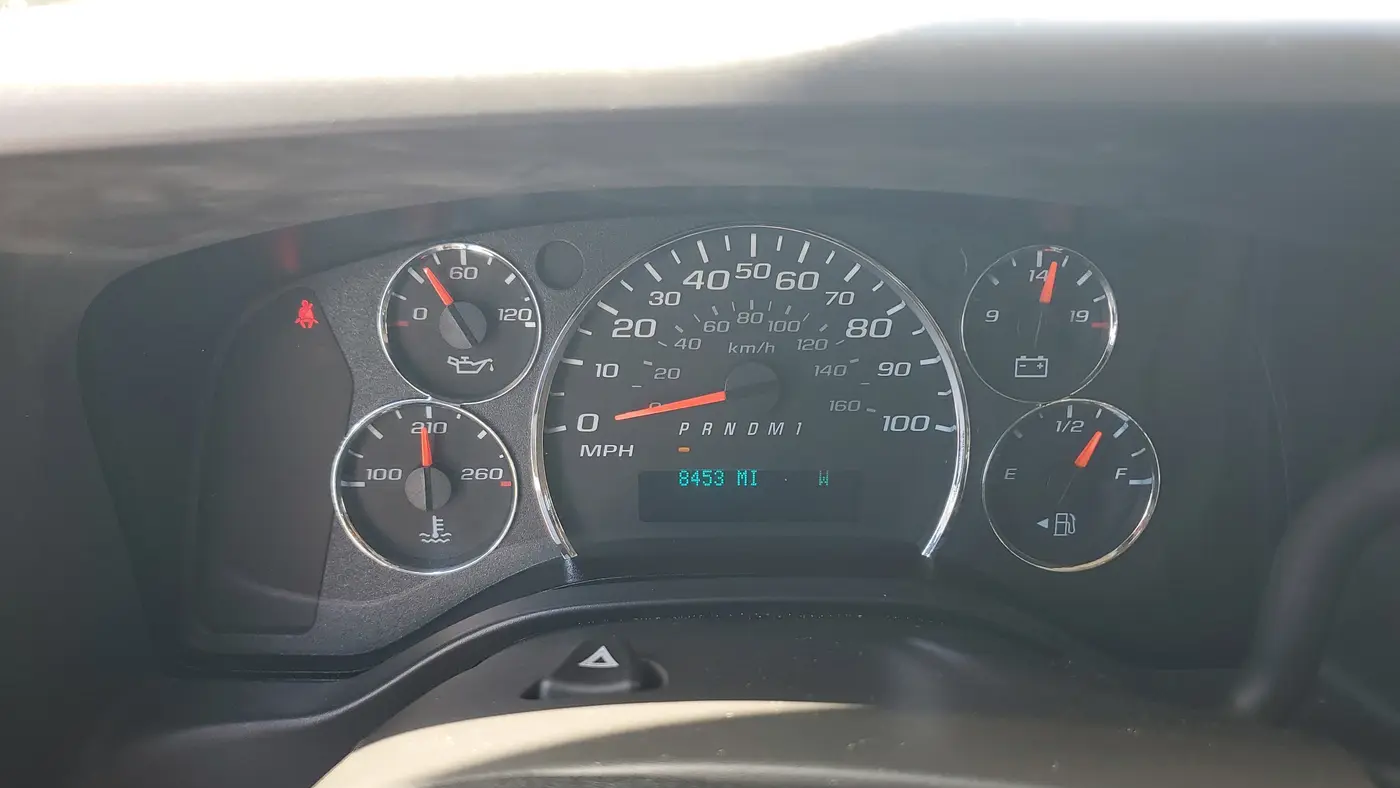 2025 Chevrolet Express LT 3500