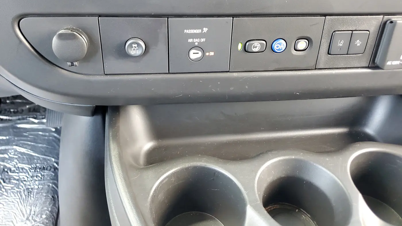 2025 Chevrolet Express LT 3500