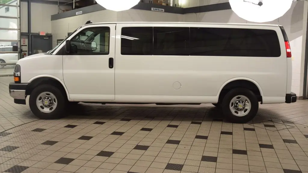 2024 Chevrolet Express LT 3500