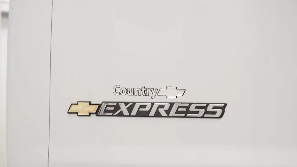 2024 Chevrolet Express LT 3500