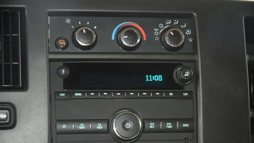 2024 Chevrolet Express LT 3500