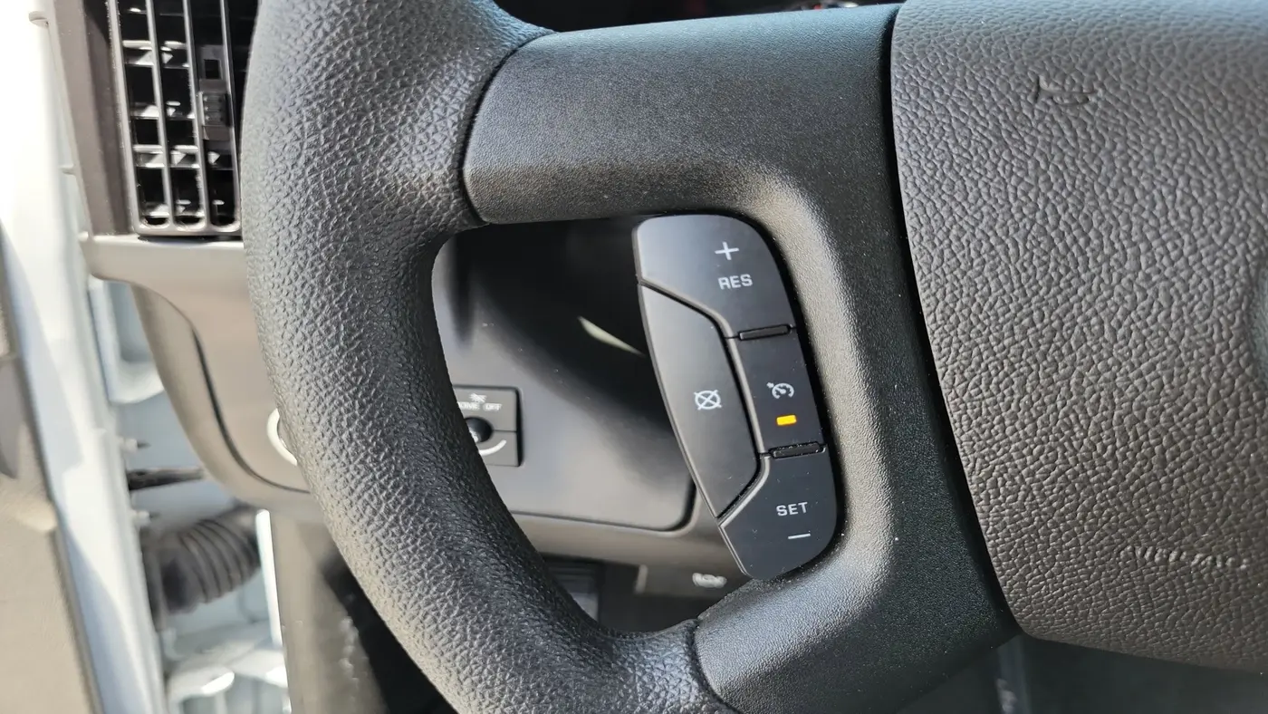 2025 Chevrolet Express LT 3500