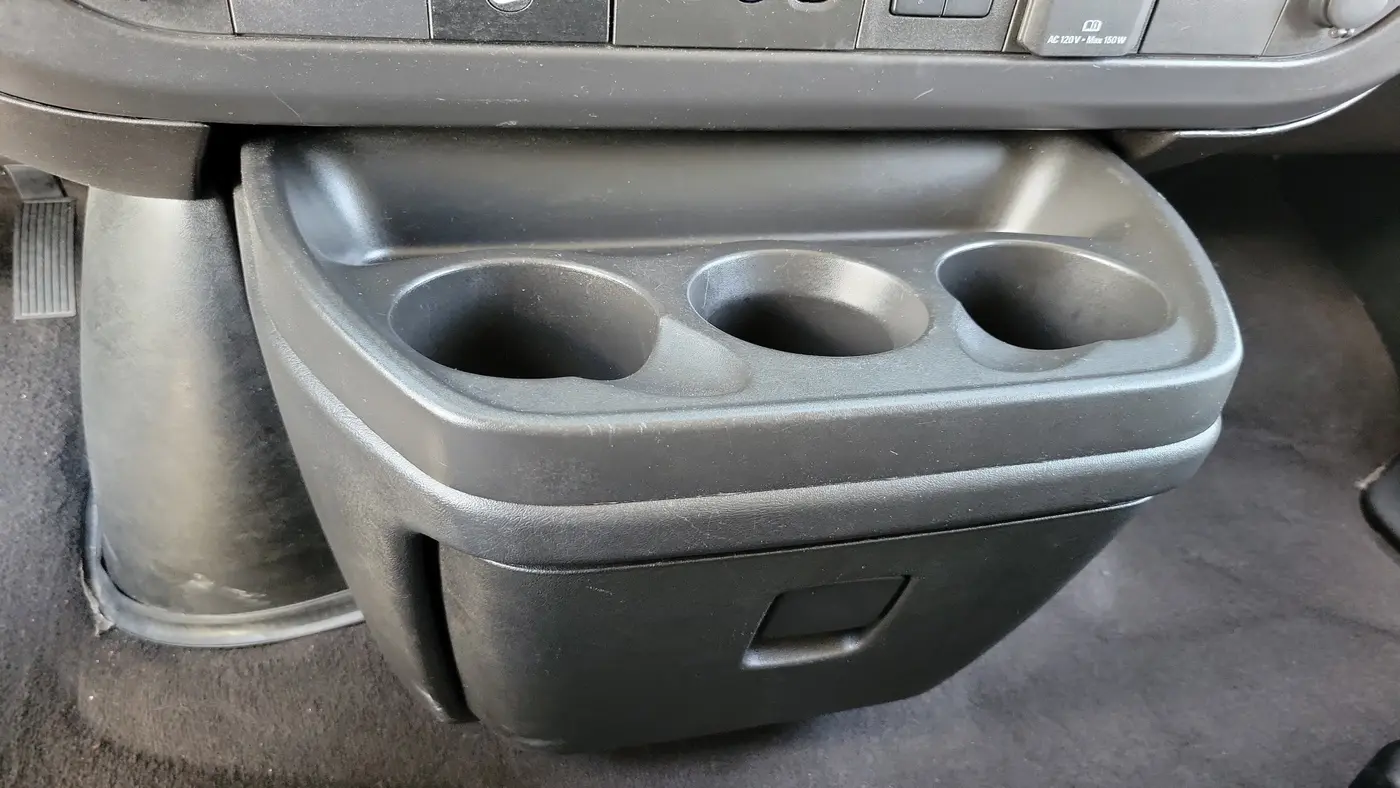 2025 Chevrolet Express LT 3500