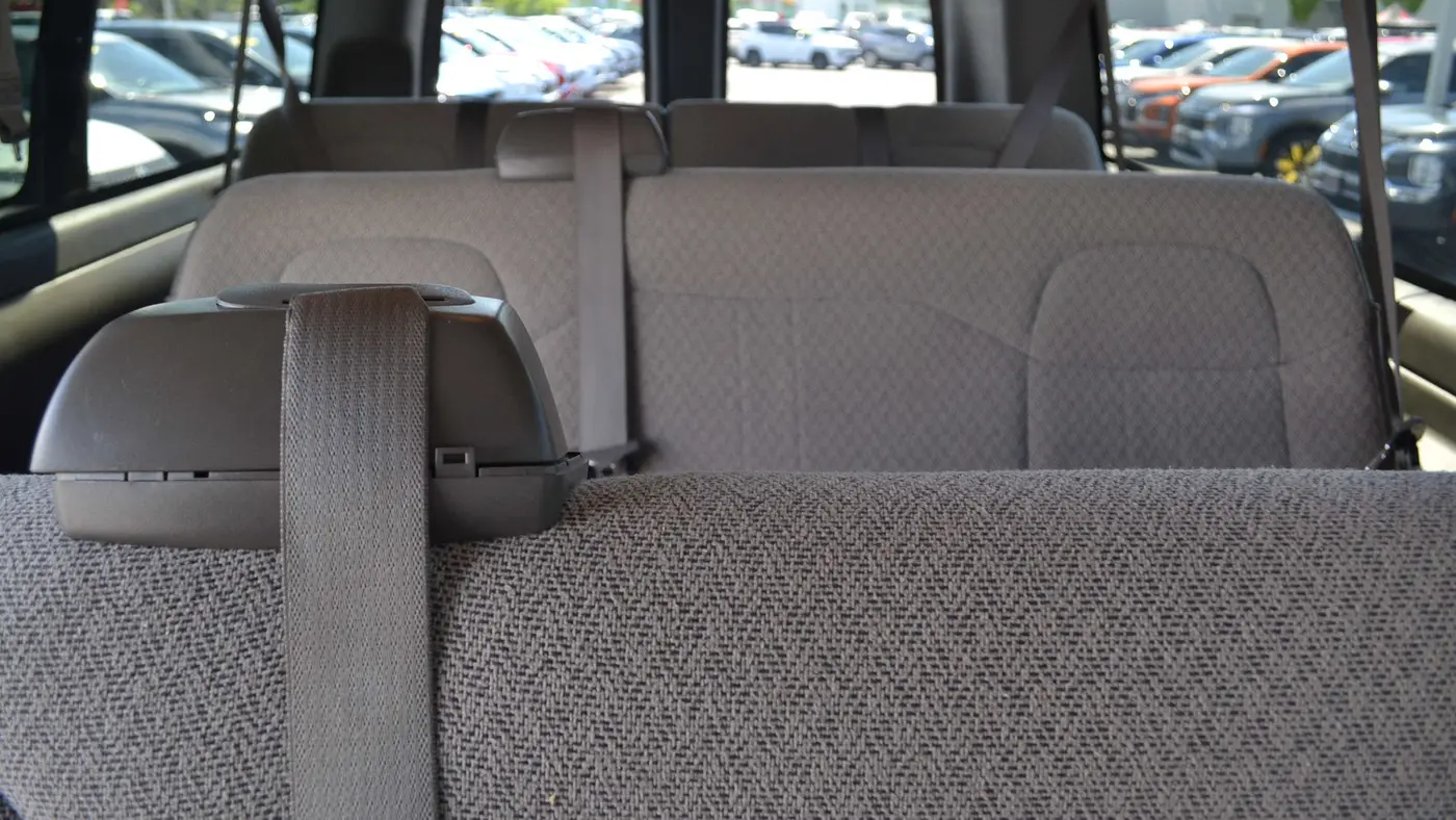 2025 Chevrolet Express LT 3500
