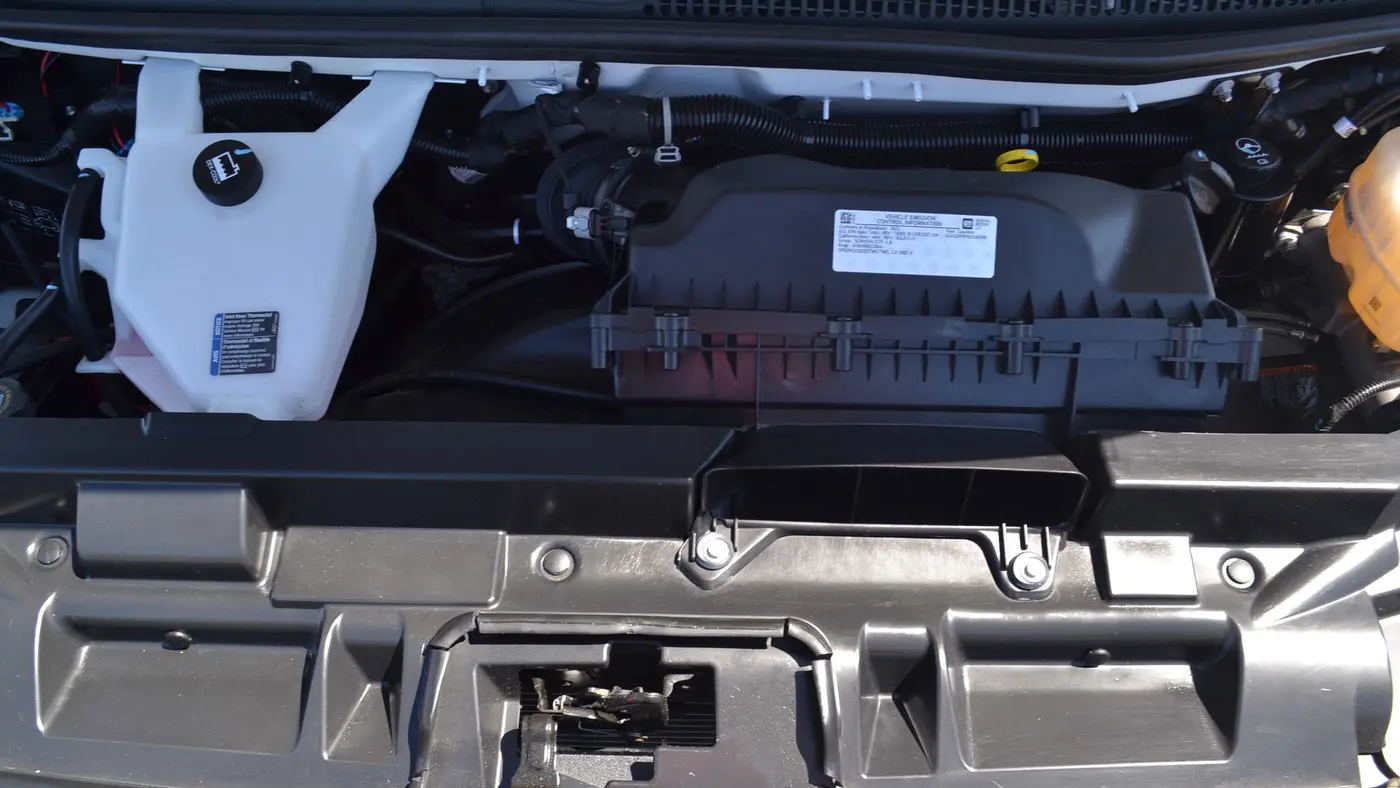 2025 Chevrolet Express LT 3500