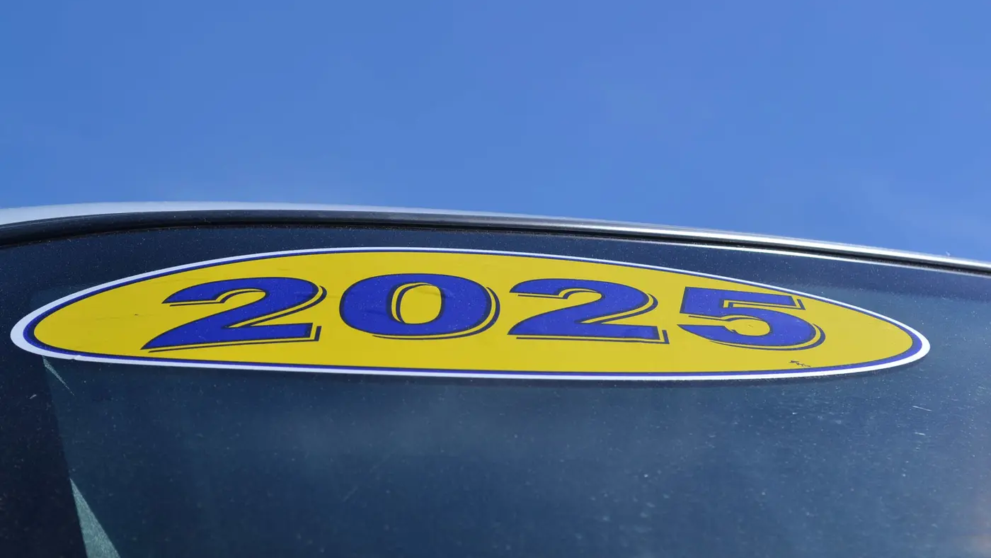 2025 Chevrolet Express LT 3500