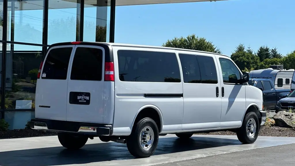 2024 Chevrolet Express LT 3500