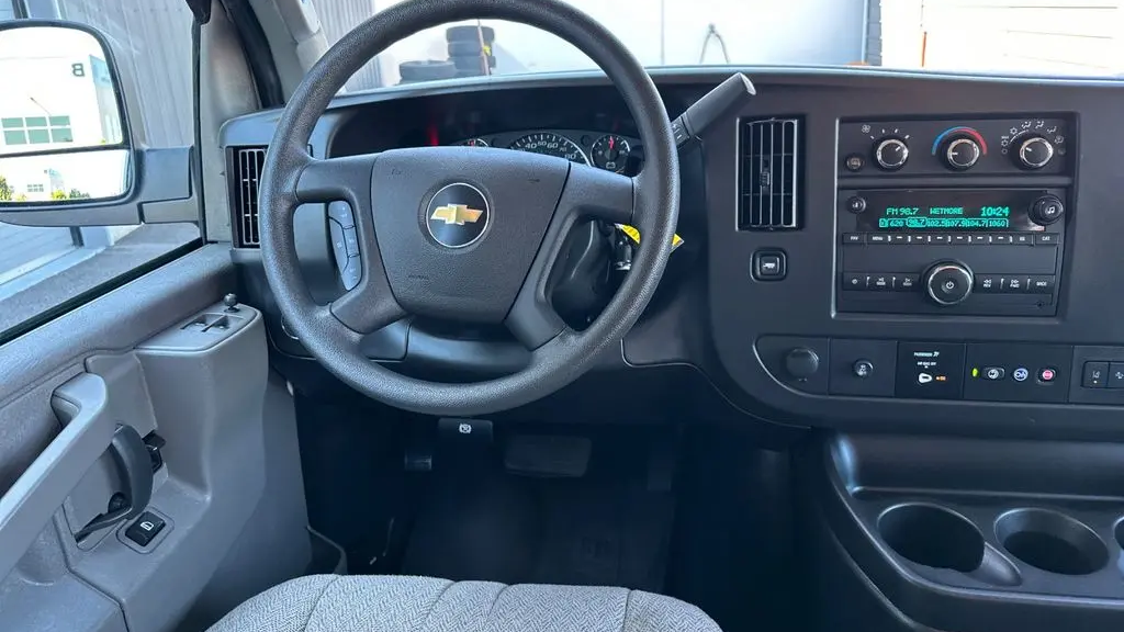 2024 Chevrolet Express LT 3500