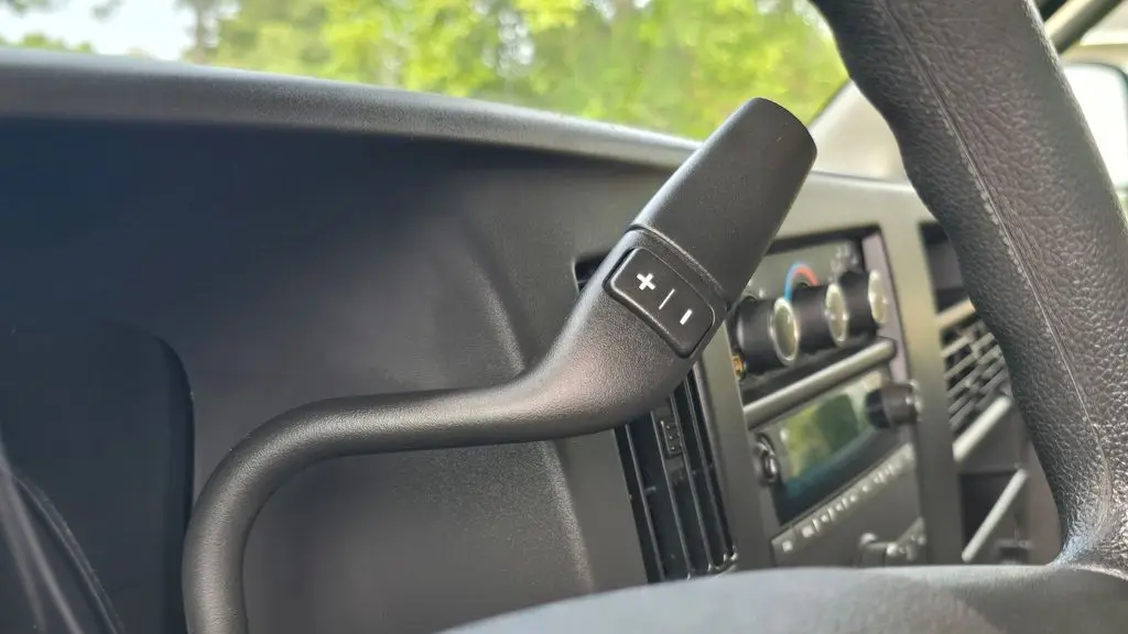2025 Chevrolet Express LT 3500