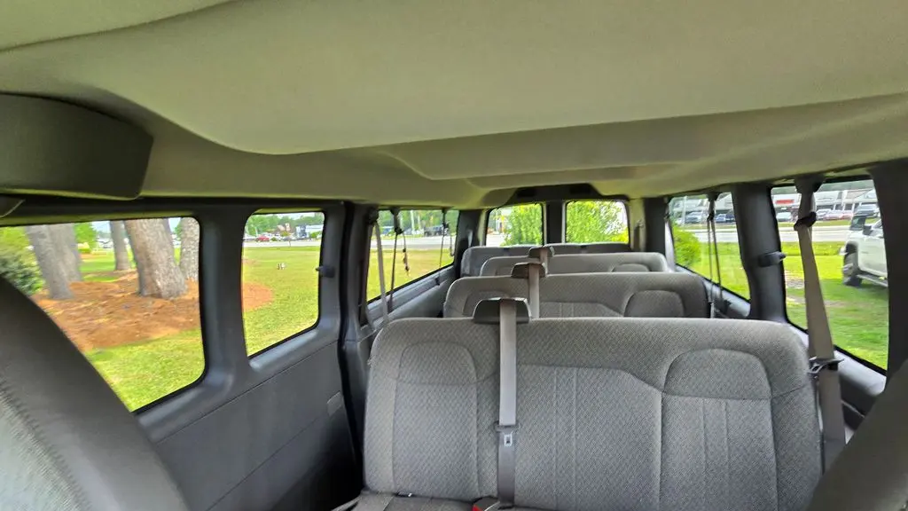 2025 Chevrolet Express LT 3500