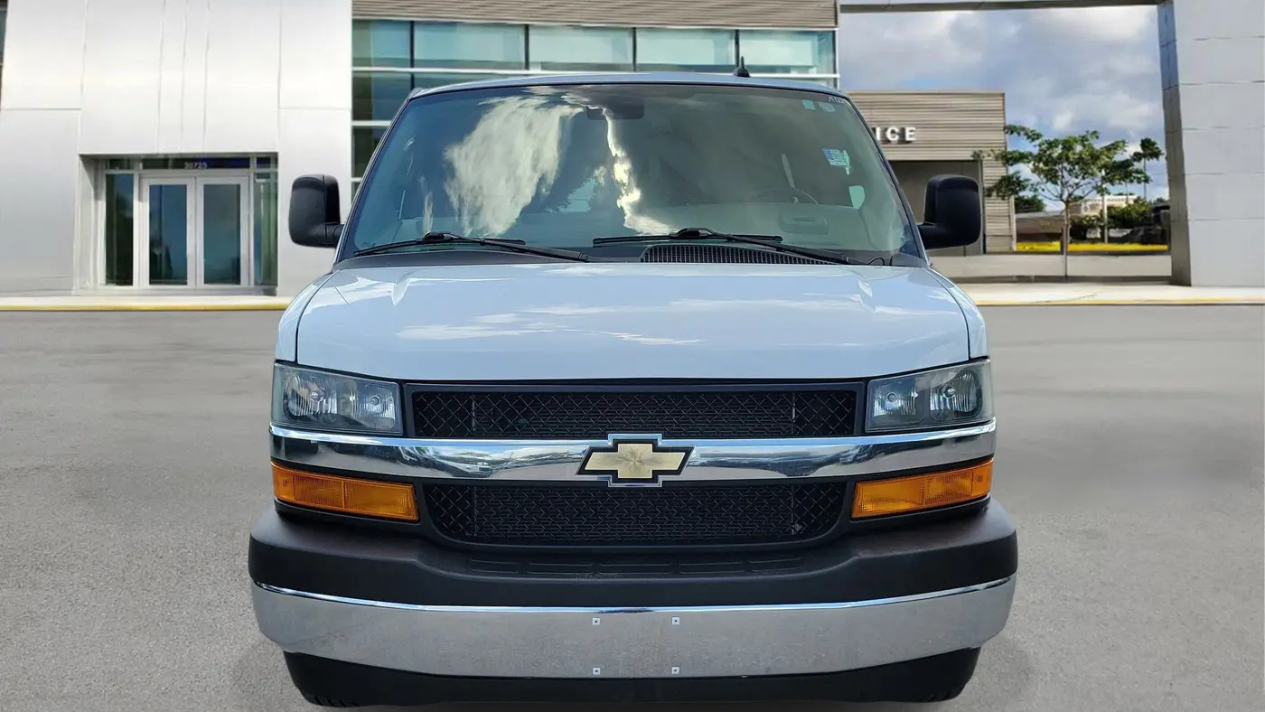 2023 Chevrolet Express LT 3500