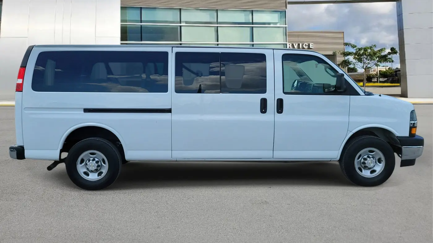 2023 Chevrolet Express LT 3500