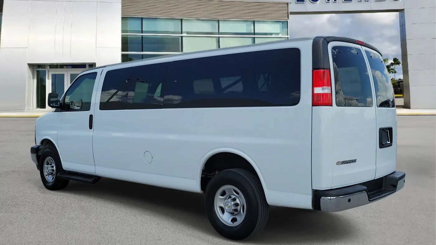 2023 Chevrolet Express LT 3500