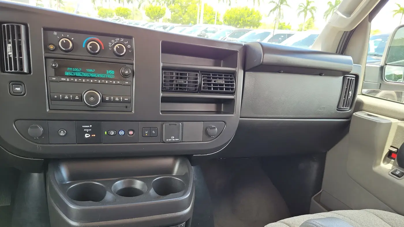 2023 Chevrolet Express LT 3500