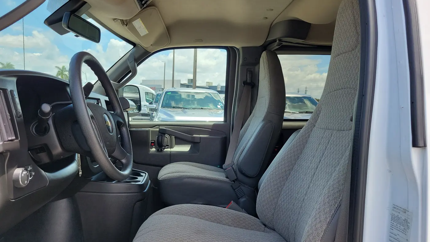 2023 Chevrolet Express LT 3500