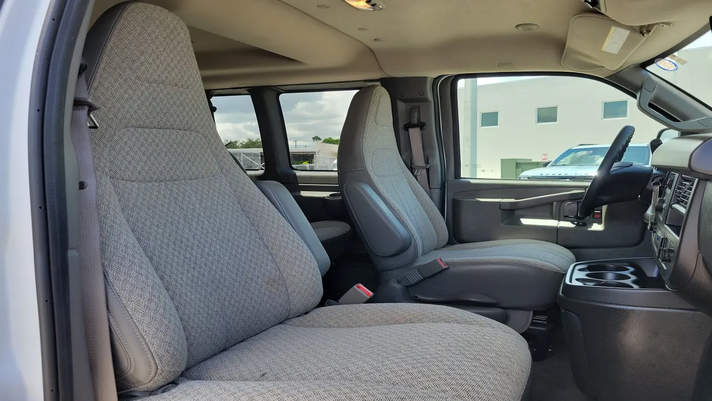 2023 Chevrolet Express LT 3500