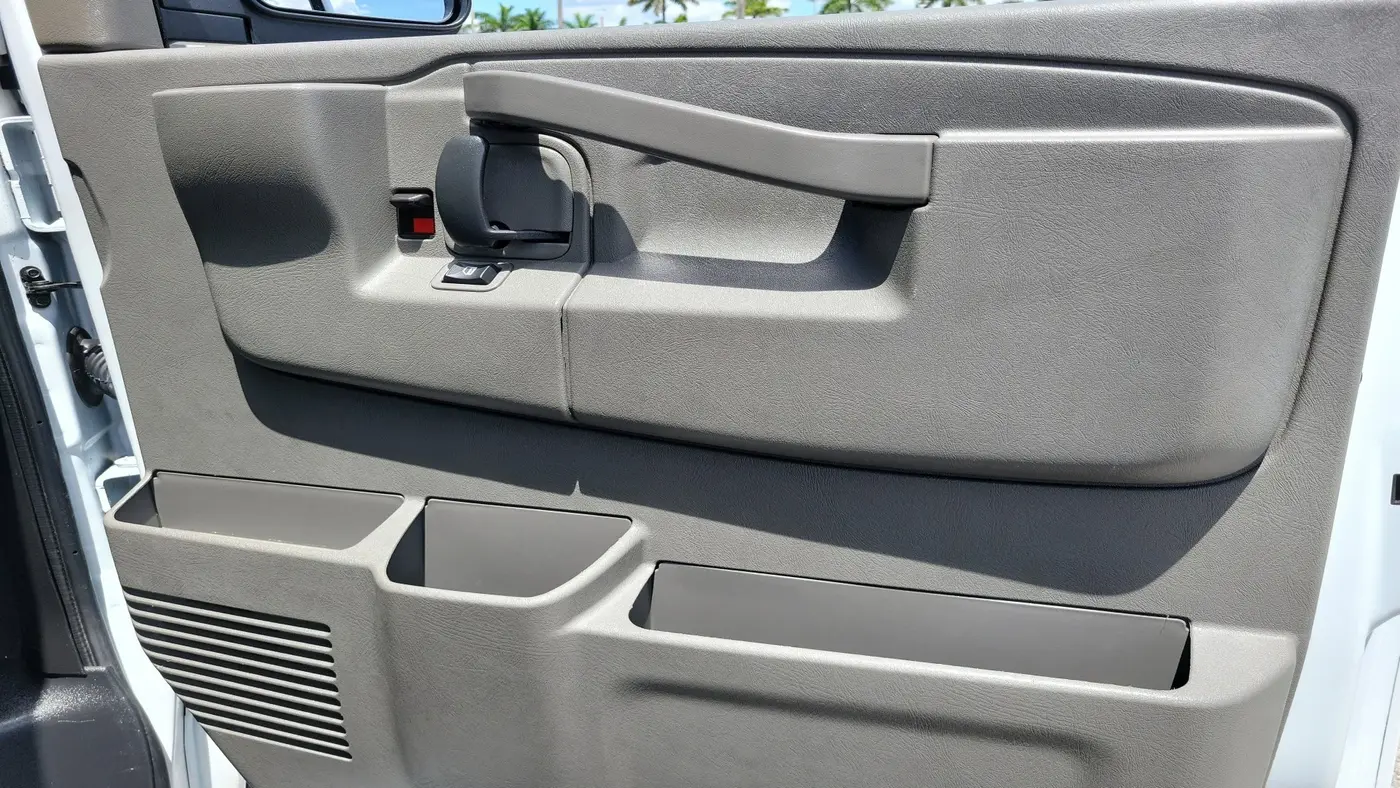 2023 Chevrolet Express LT 3500