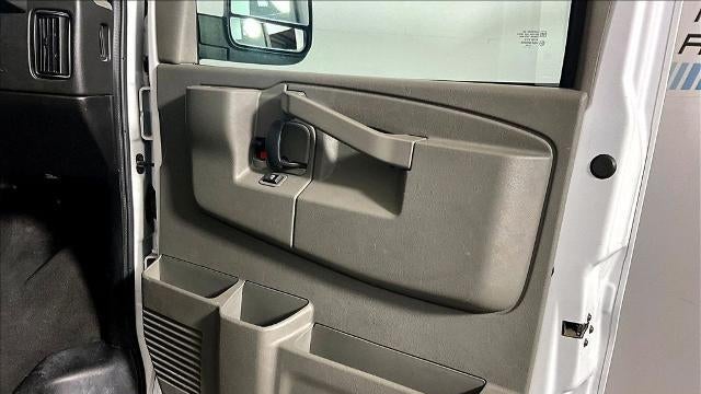 2025 Chevrolet Express LT 3500