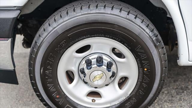 2024 Chevrolet Express LT 3500