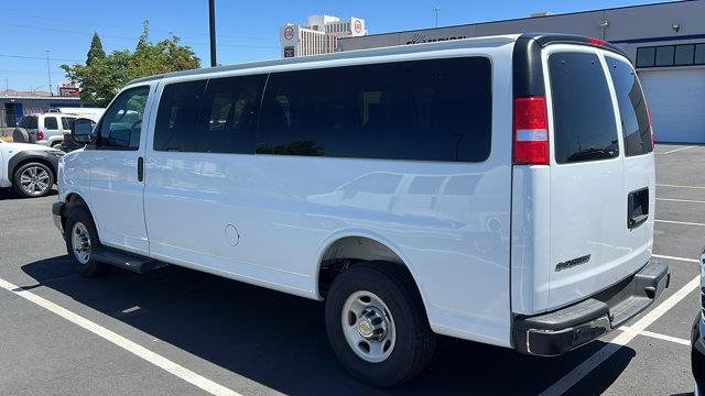 2025 Chevrolet Express LT 3500
