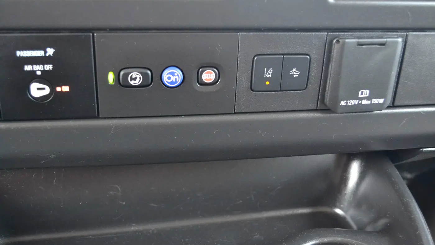 2025 Chevrolet Express LT 3500